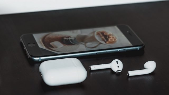 AirPods Pro Le Nouveau Firmware Apporte La Spatialisation Audio Et Le Basculement Automatique