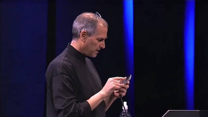 Steve Jobs lors de la présentation de l'iPhone en 2007
