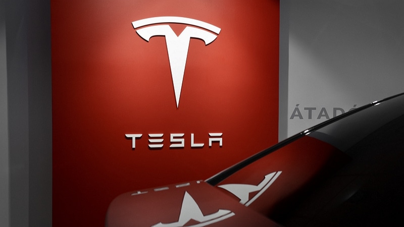 Changer la batterie de sa Tesla coûte une fortune !