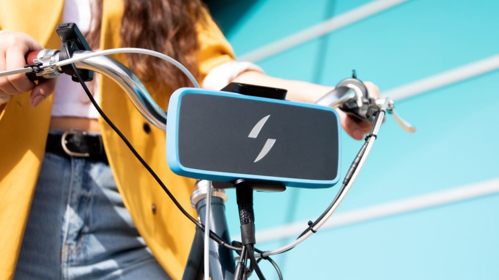 Cette batterie transforme n'importe quel vélo en vélo électrique
