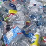 Nouvel espoir pour l’environnement : un biocatalyseur capable de décomposer le plastique en 48h