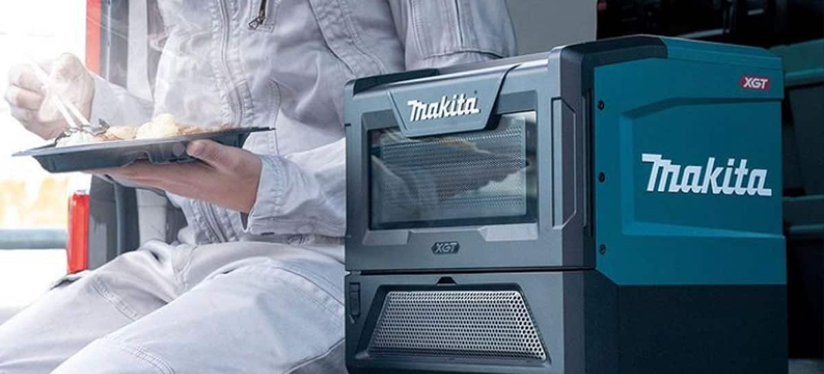 Ce micro-onde portable de Makita permet de manger chaud partout