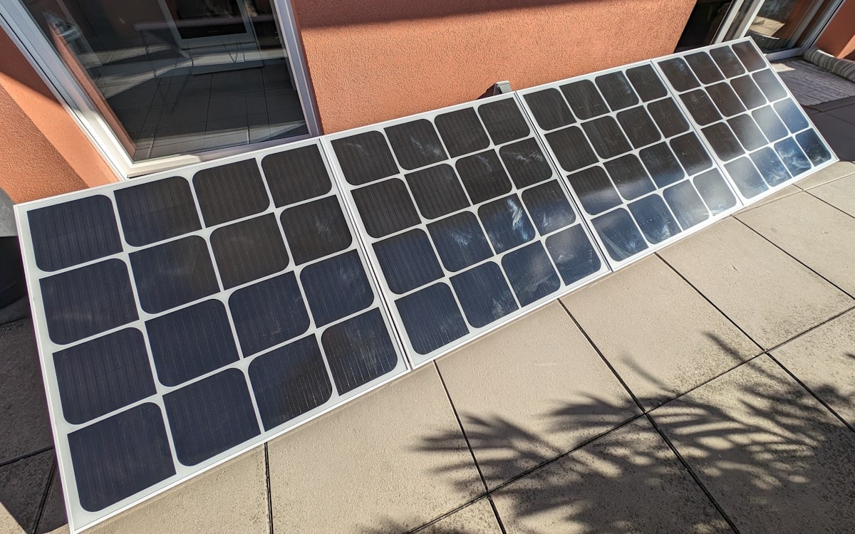 Des panneaux solaires sur les balcons pour éviter une pénurie d'électricité  ?