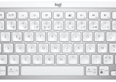 Logitech G Pro, un clavier qui perd les chiffres dans sa référence et  physiquement