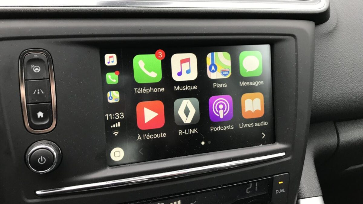 Apple CarPlay