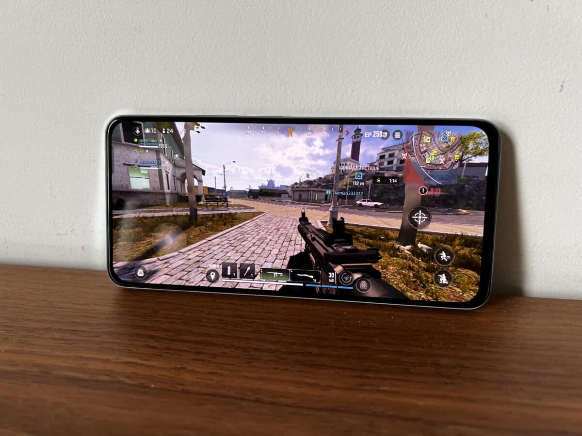 Call of Duty : Warzone Mobile Realme 12+ 5G