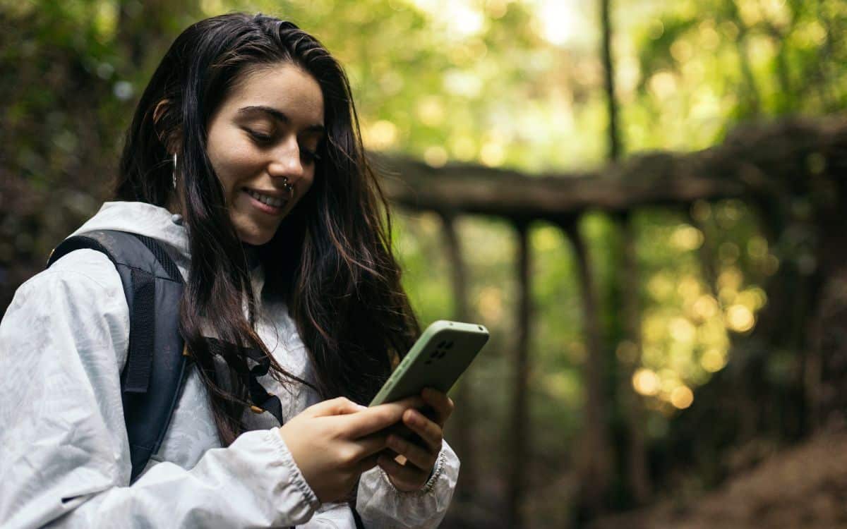 SMS Arcep appels réseaux sociaux messageries étude