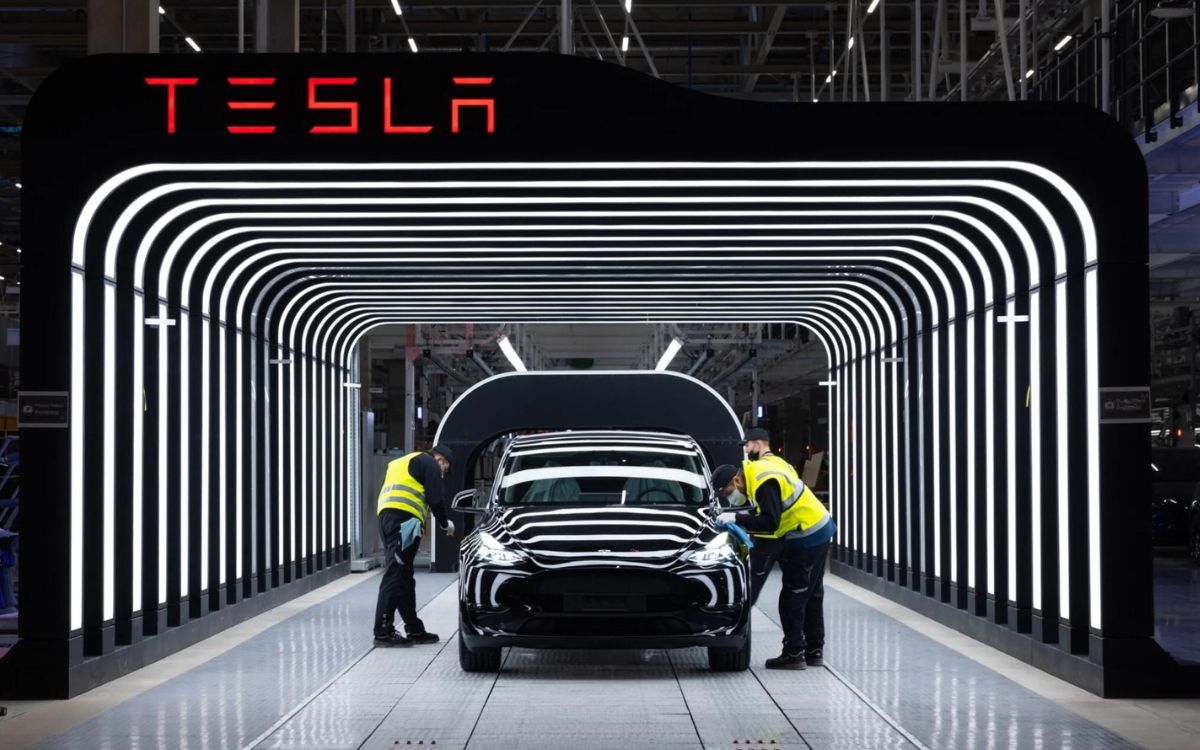 Tesla gigafactory berlin usine déforestation voiture électrique