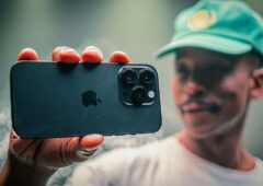 iPhone filmer en écoutant de la musique