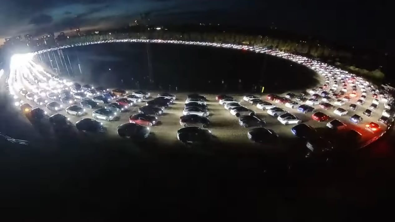 Tesla Light Shows - Tesla Club Finland